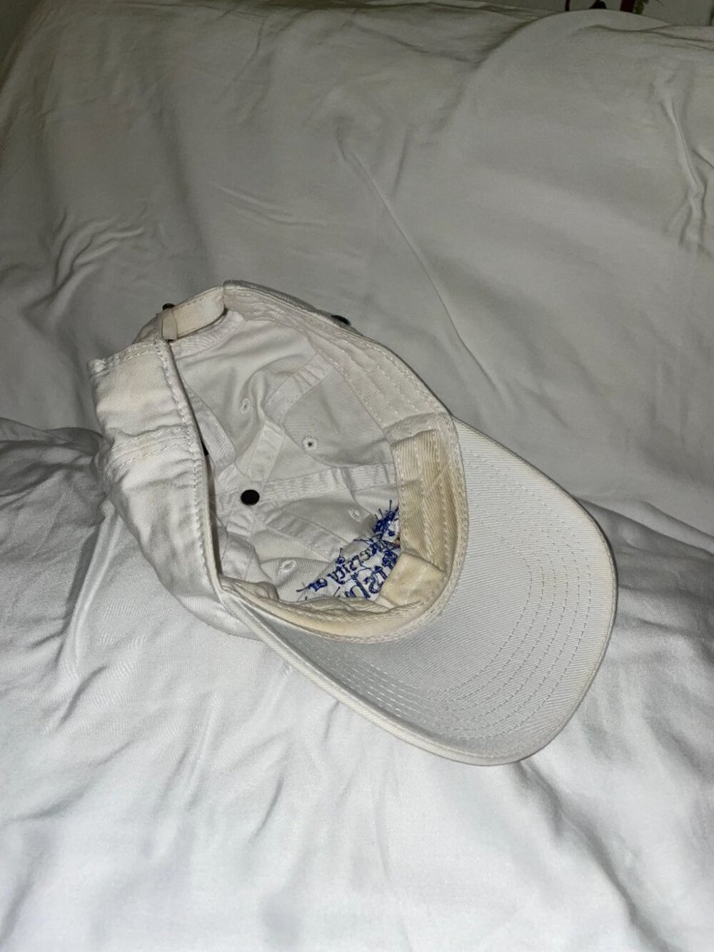 baseball cap - Picture 2 of 2